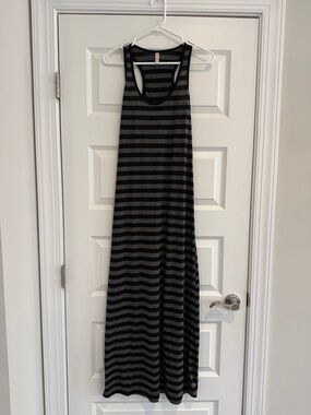NWOT Xhilaration Black and Gray Striped M Racerback Maxi Dress